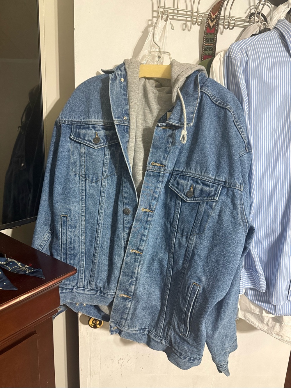Y2K vintage Austin clothing co denim jacket